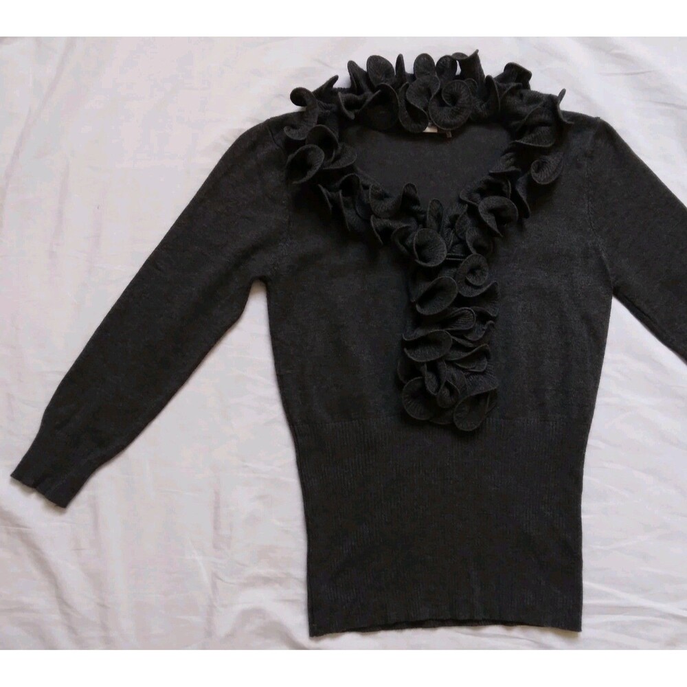 Vila Milano Ruffle Neckline Sweater Gray V Neck 3/4 Sleeve Career Womens Medium - Picture 3 of 9